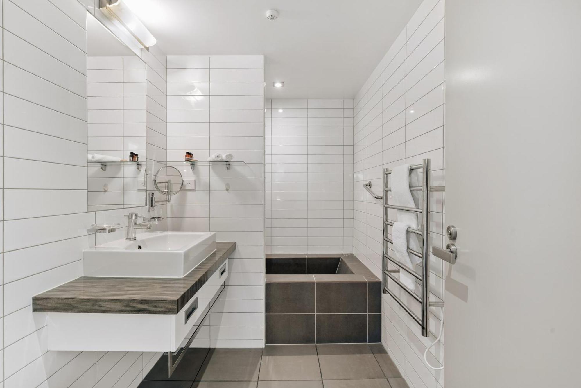 Modern Executive Living In Pounamu Queenstown Buitenkant foto