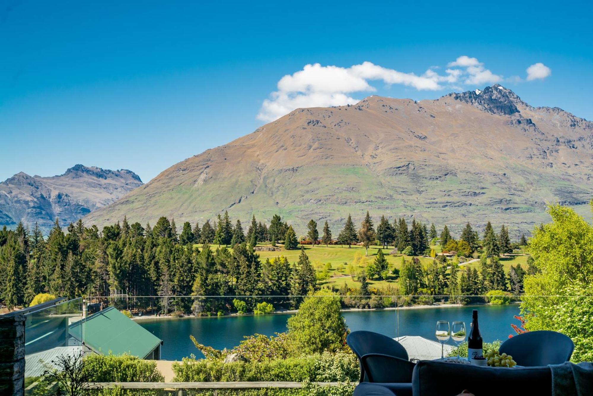 Modern Executive Living In Pounamu Queenstown Buitenkant foto